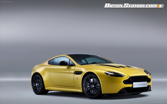 Aston Martin V12 Vantage S 2014 Widescreen Picture #261 Aston Martin V12 Vantage S 2014 Widescreen Picture #261